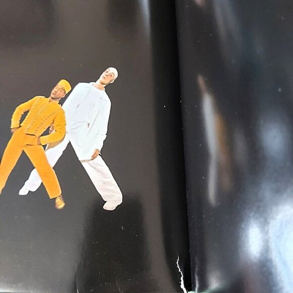 Celine Dion A New Day DVD Set and The Colosseum at Caesars Palace Las Vegas 2007 - Picture 13 of 16